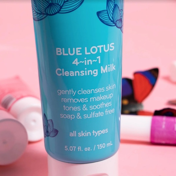purlisse Other - Purlisse Blue Lotus 4 in 1 Cleansing Milk